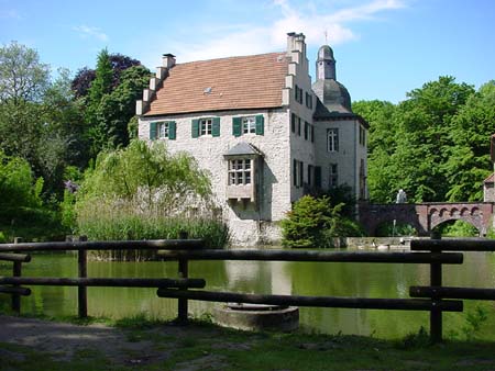 SchlossmitTeich